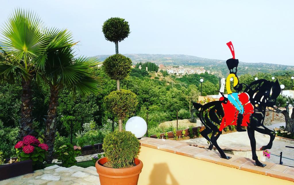 Villa Giulia Del Cavaliere Castrovillari Exterior foto